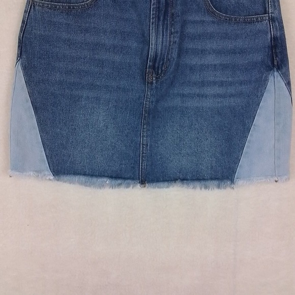 Forever 21 Color Block Mini Jean Skirt Size Large‎ in Light Wash Denim - Picture 5 of 13
